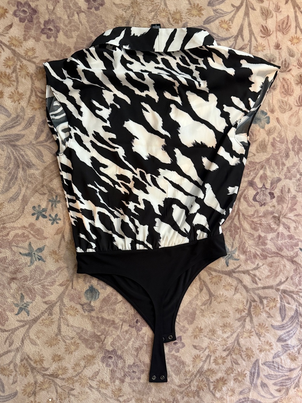 Express Black & White Animal Print Bodysuit - Picture 4 of 4